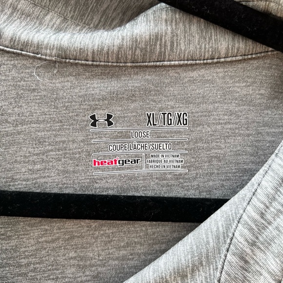 Under Armour golf polo XL - Picture 3 of 3